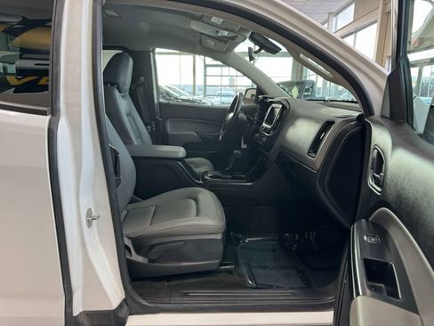 Used 2018 Chevrolet Colorado W/T w/ WT Convenience Package AWD/4WD image 16