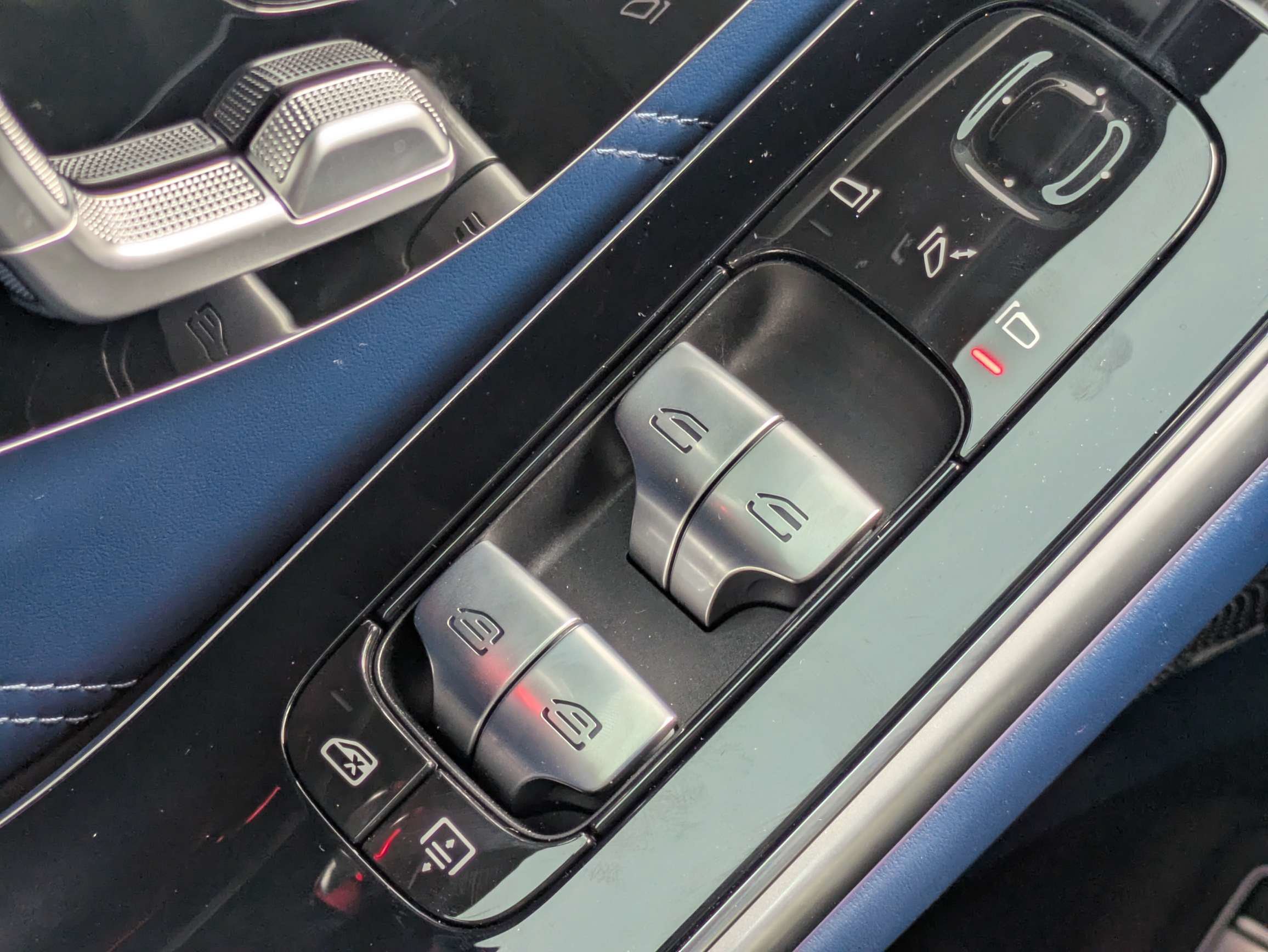 Certified 2025 Mercedes-Benz S 63 AMG S image 23
