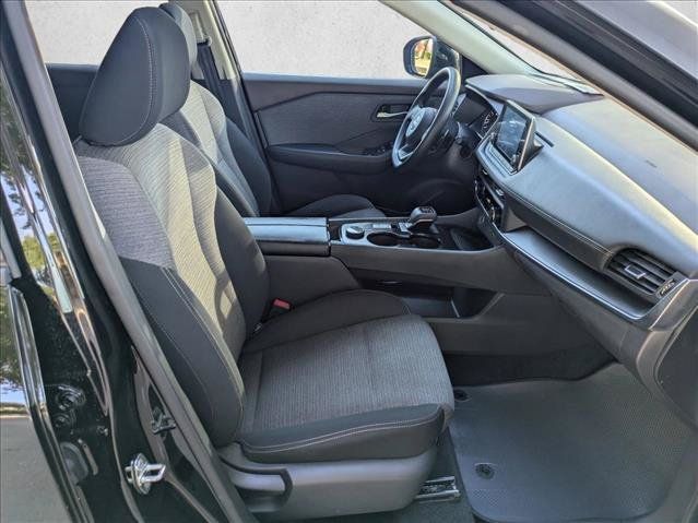 Used 2023 Nissan Rogue SV AWD/4WD image 19