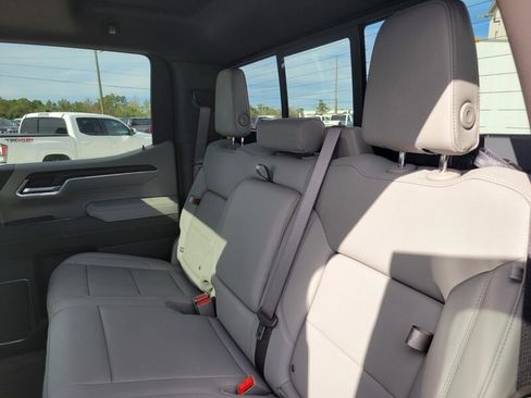New 2026 GMC Sierra 1500 SLT w/ SLT Premium Plus Package image 28
