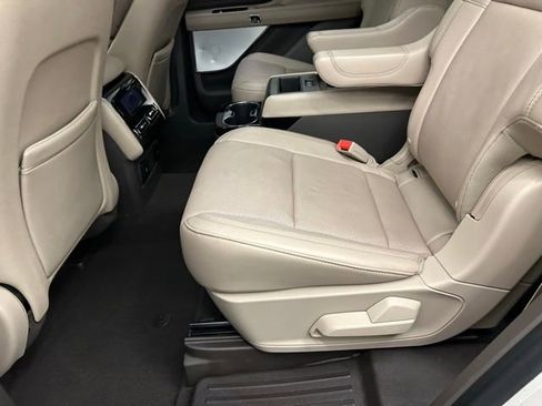 Used 2020 Lincoln Aviator Reserve w/ Equipment Group 202A image 22