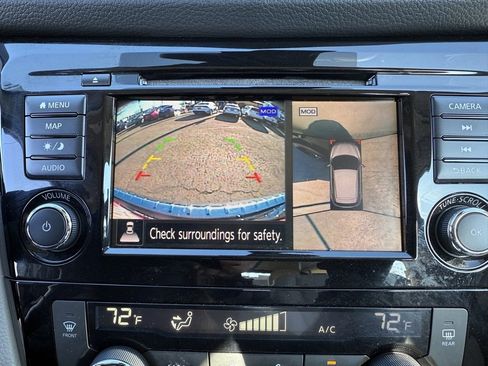 Used 2022 Nissan Rogue Sport SL image 26