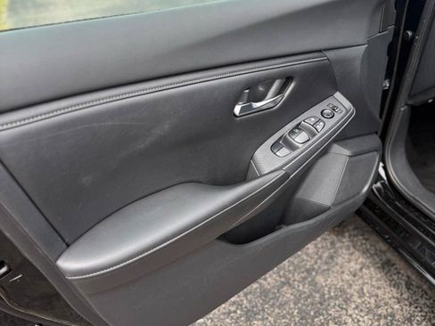Used 2021 Nissan Sentra SV FWD image 9