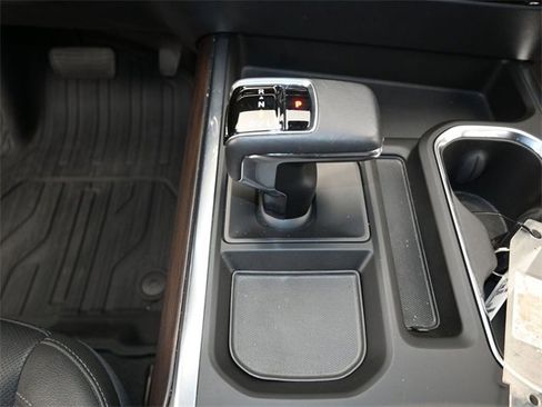 Used 2022 GMC Sierra 1500 SLT w/ SLT Premium Plus Package image 10