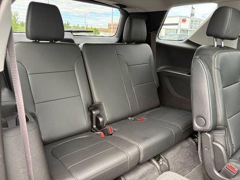 Used 2019 Chevrolet Traverse LT w/ LT Premium Package FWD image 16