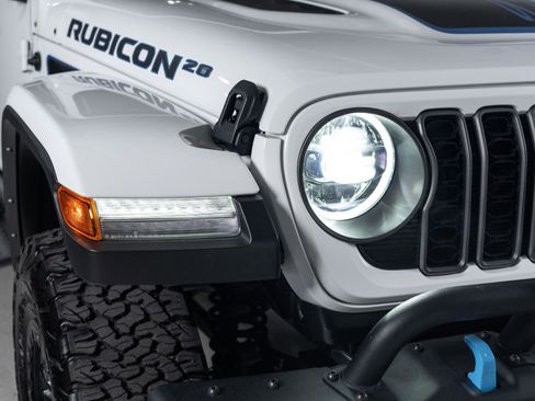 Used 2023 Jeep Wrangler Unlimited Rubicon 4xe AWD/4WD image 39