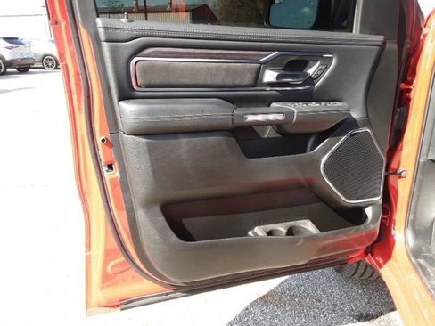 Used 2025 RAM 1500 Laramie AWD/4WD image 32