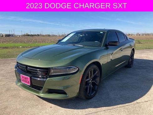 Used 2023 Dodge Charger SXT w/ Blacktop Package image 3