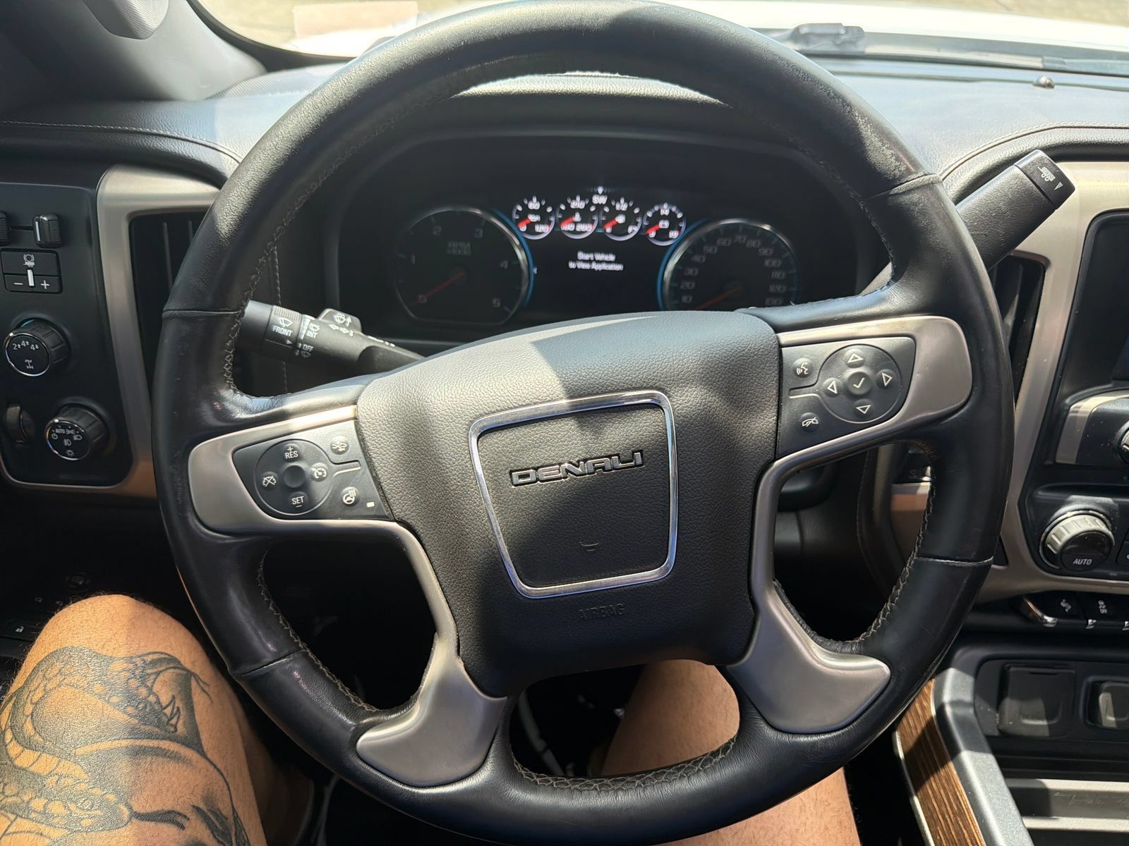 Used 2019 GMC Sierra 3500 Denali w/ Duramax Plus Package AWD/4WD image 17