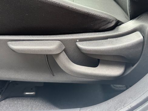 Used 2023 Nissan Kicks S image 22