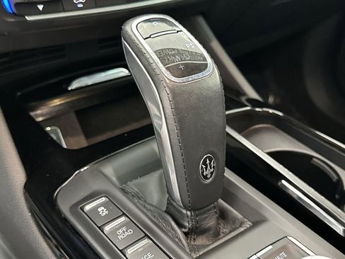 Used 2023 Maserati Levante Modena AWD/4WD image 20