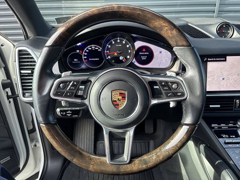 Certified 2022 Porsche Cayenne image 22