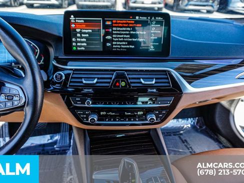 Used 2023 BMW 530i xDrive w/ Premium Package image 38