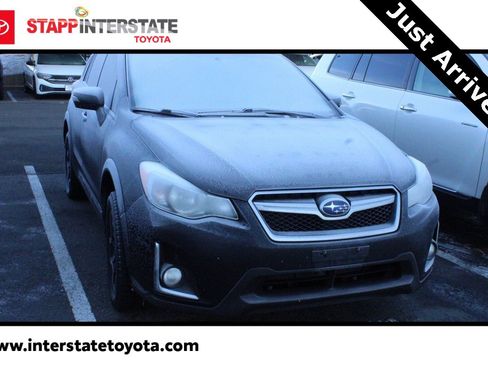 Used 2017 Subaru Crosstrek 2.0i Limited image 1