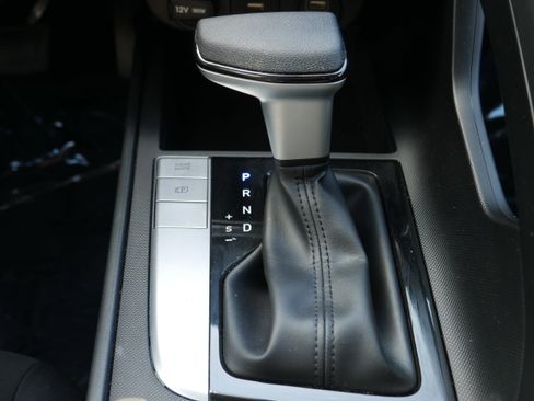 Used 2023 Hyundai Elantra SEL image 20