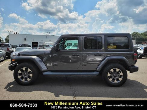 Used 2019 Jeep Wrangler Unlimited Sahara w/ Dual Top Group image 2