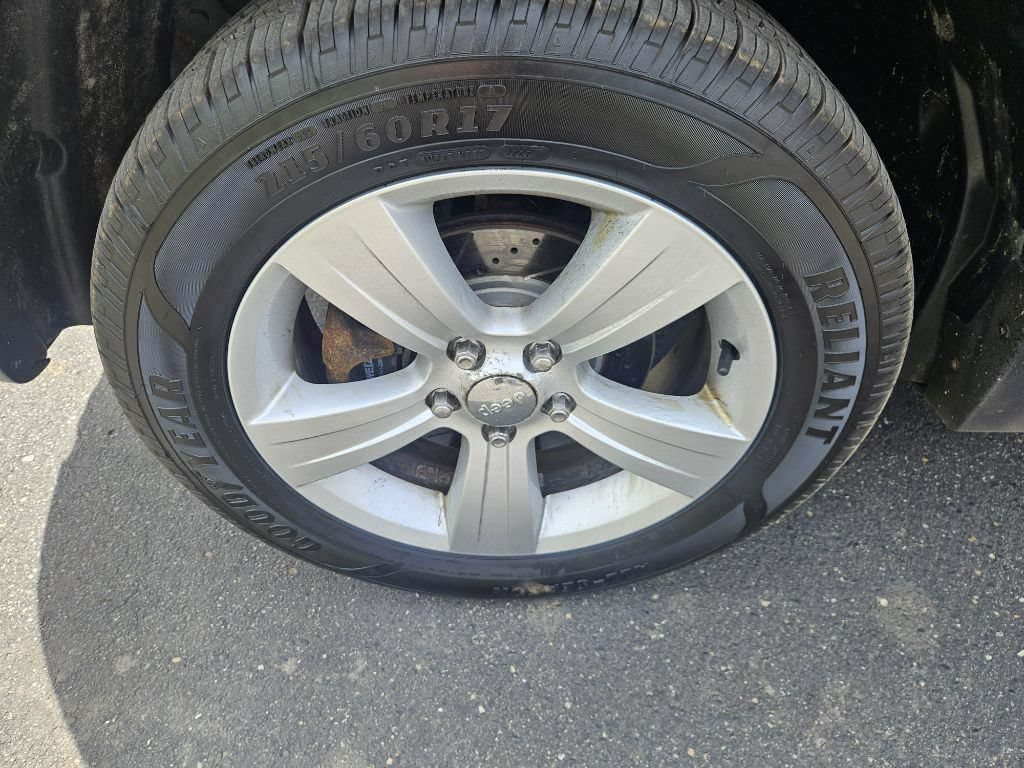 Used 2014 Jeep Patriot Latitude FWD image 22