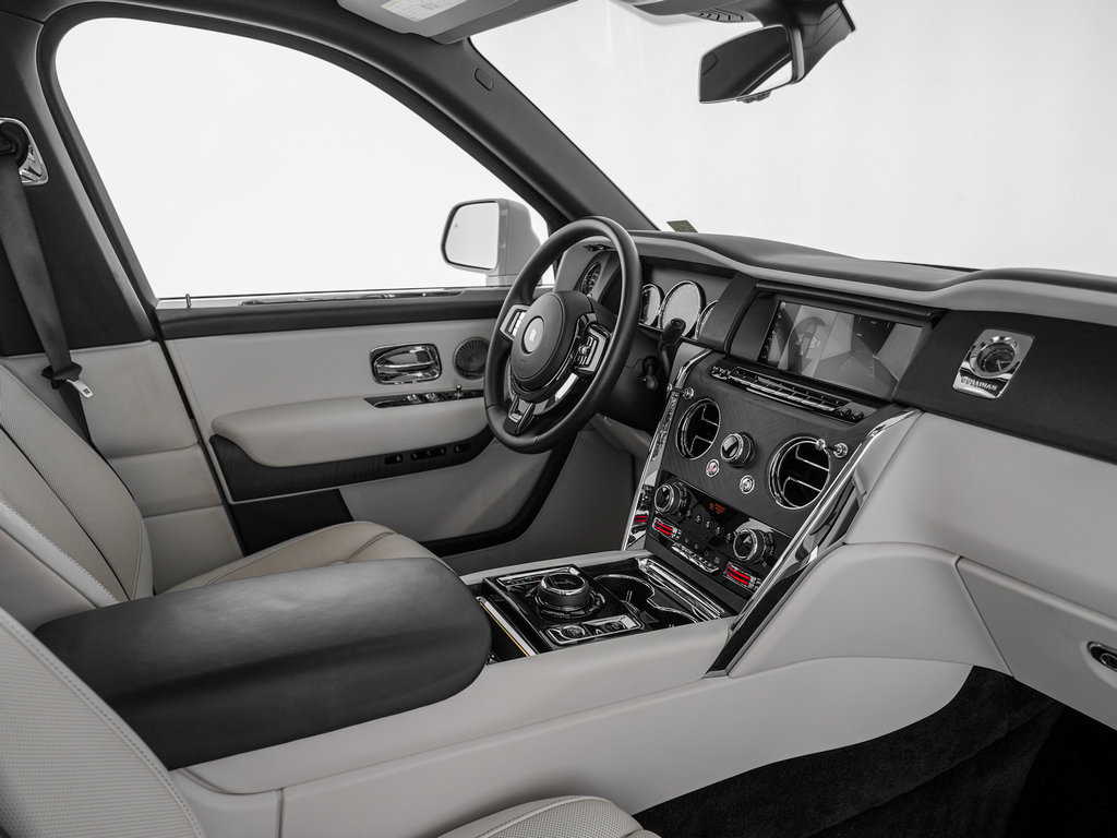 Used 2019 Rolls-Royce Cullinan AWD/4WD image 32