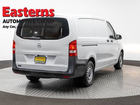 Used 2022 Mercedes-Benz Metris image 5