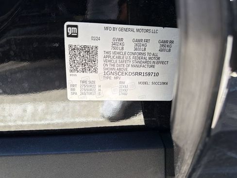 Used 2024 Chevrolet Suburban RST w/ Luxury Package RWD image 6