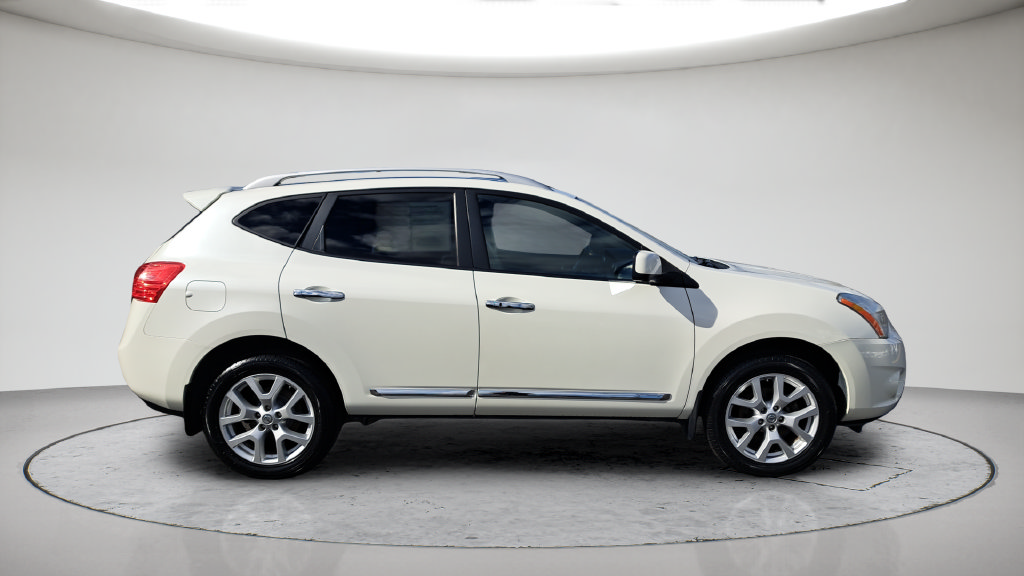Used 2012 Nissan Rogue SL AWD/4WD image 18