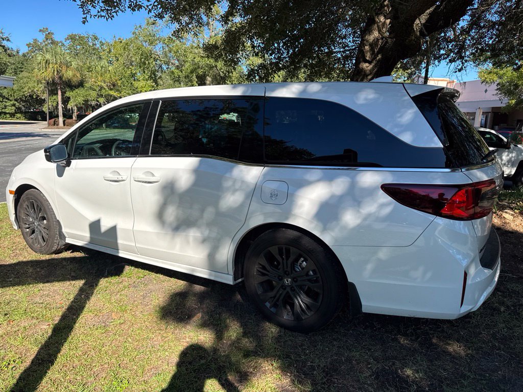 Used 2026 Honda Odyssey Sport-L image 5