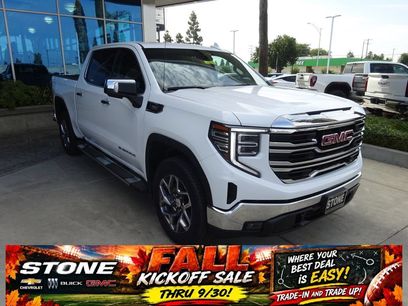 New 2026 GMC Sierra 1500 SLT w/ SLT Premium Package