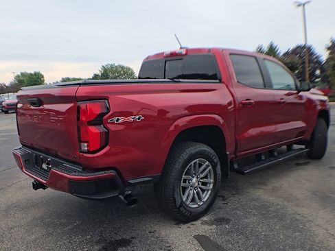 Used 2024 Chevrolet Colorado LT w/ LT Convenience Package III AWD/4WD image 8