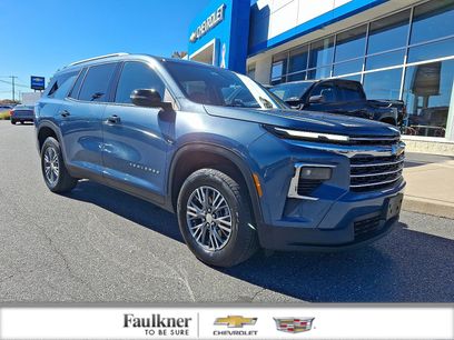 Certified 2025 Chevrolet Traverse LT