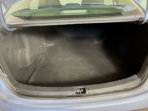 Used 2020 Toyota Corolla LE FWD image 31
