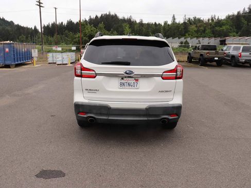 Used 2020 Subaru Ascent Premium AWD/4WD image 6