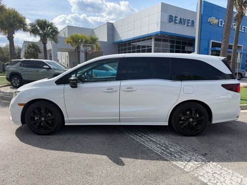 Used 2024 Honda Odyssey Sport image 7