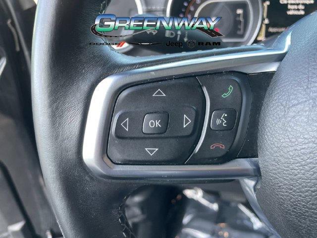 Used 2018 Jeep Wrangler Unlimited Sahara AWD/4WD image 25