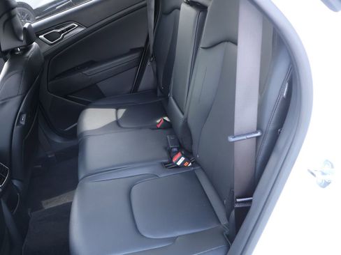 Used 2026 Kia Sportage EX FWD image 13