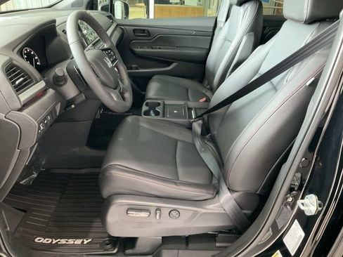 New 2026 Honda Odyssey Sport-L image 4