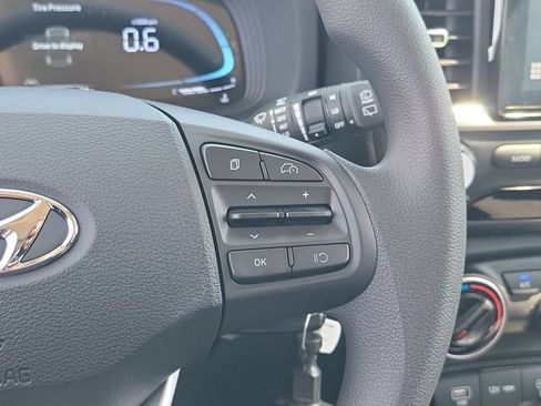 New 2026 Hyundai Venue SE FWD image 8