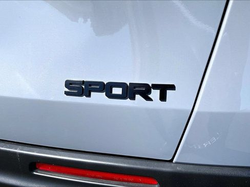 Used 2025 Honda HR-V Sport image 28