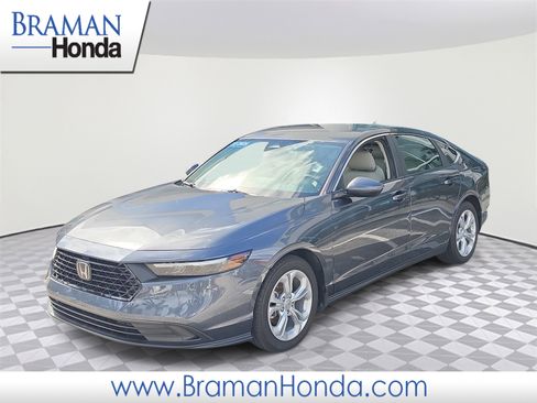 Certified 2025 Honda Accord LX image 1