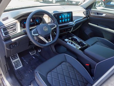 New 2026 Volkswagen Atlas SEL Premium R-Line AWD/4WD image 11