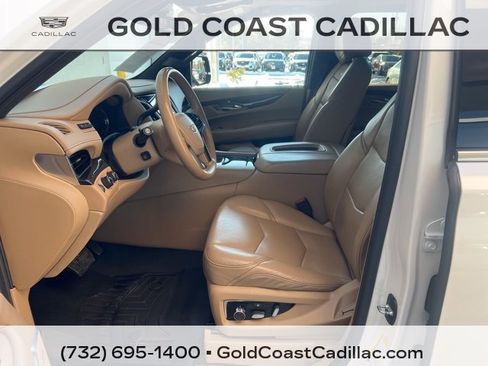 Used 2020 Cadillac Escalade Platinum image 17