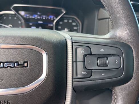 Used 2021 GMC Yukon XL Denali w/ Denali Premium Package RWD image 21
