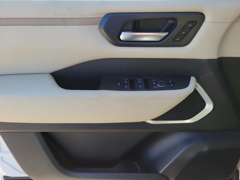 New 2026 Nissan Armada Platinum image 20