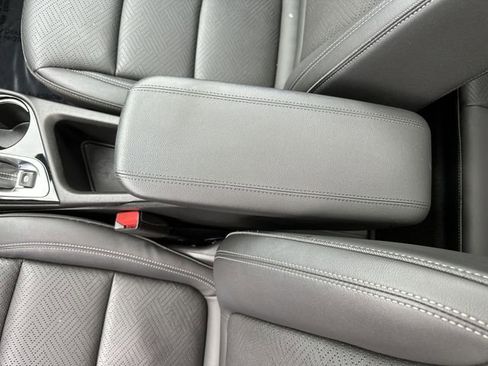 Used 2023 Buick Encore GX Essence w/ Experience Buick Package FWD image 24