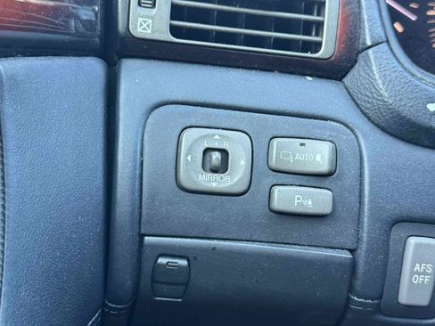 Used 2005 Lexus LS 430 RWD image 43