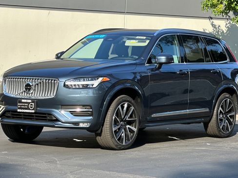New 2025 Volvo XC90 B6 Plus w/ Protection Package Premier image 8