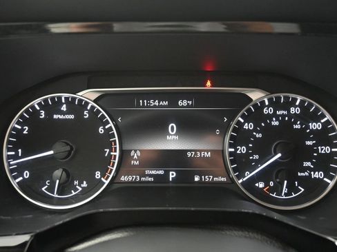Used 2025 Nissan Pathfinder SV FWD image 10