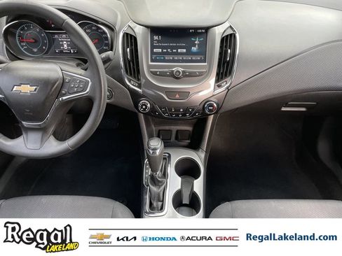 Used 2016 Chevrolet Cruze LT w/ Convenience Package image 13