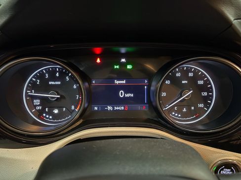 Used 2023 Buick Encore GX Preferred w/ Cold Weather Comfort Package FWD image 18