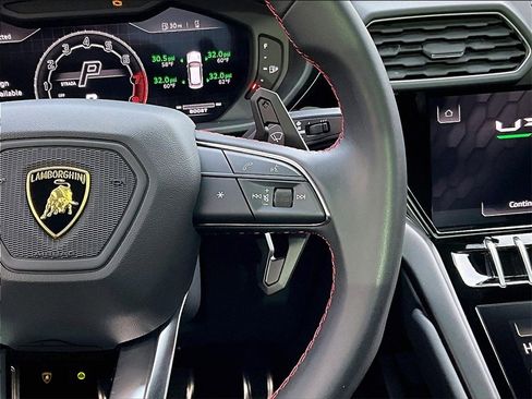 Used 2023 Lamborghini Urus S image 16