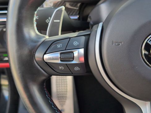 Used 2016 BMW M6 Convertible image 19